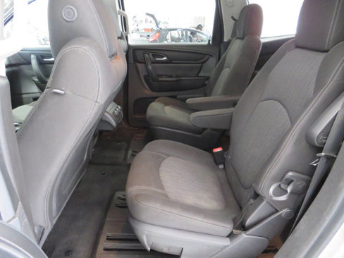 Used 2016 Chevrolet Traverse LT w/ Style and Technology Package image 17