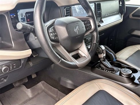 Used 2022 Ford Bronco Wildtrak image 32