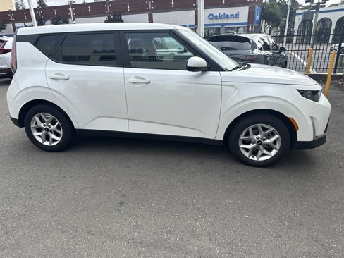 Used 2024 Kia Soul LX w/ Option Group 015 image 7