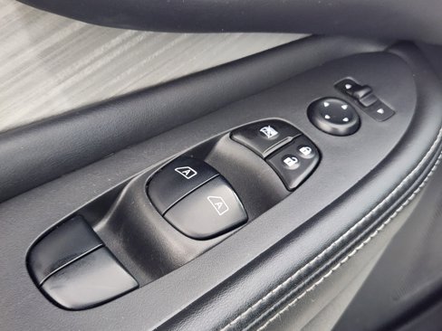 Used 2017 Nissan Murano S image 20