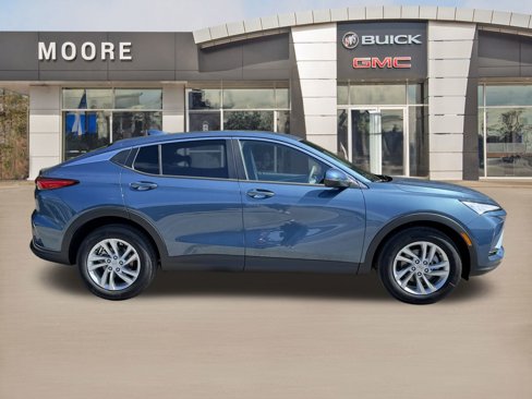 New 2026 Buick Envista Preferred image 3