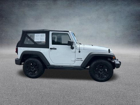 Used 2018 Jeep Wrangler Sport image 3