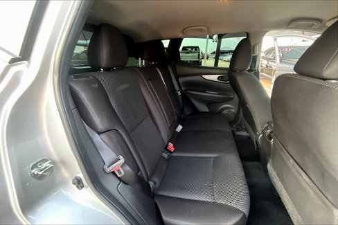 Used 2020 Nissan Rogue Sport S image 18