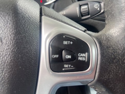 Used 2016 Ford Fiesta SE image 16