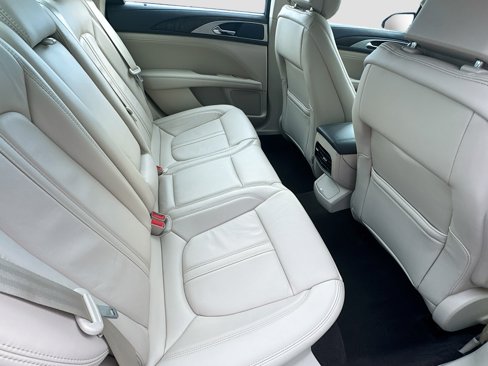 Used 2019 Lincoln MKZ Reserve image 27