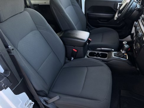 Used 2021 Jeep Wrangler Sport image 20