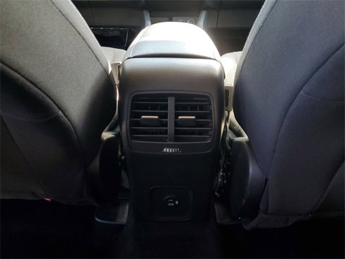 Used 2020 Ford Escape SE image 11