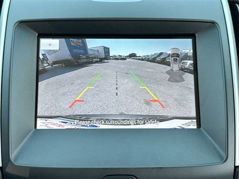 Used 2020 Ford Edge SEL image 17