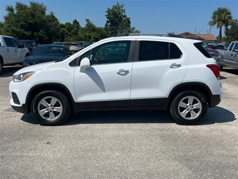 Used 2018 Chevrolet Trax LT w/ LT Convenience Package image 2