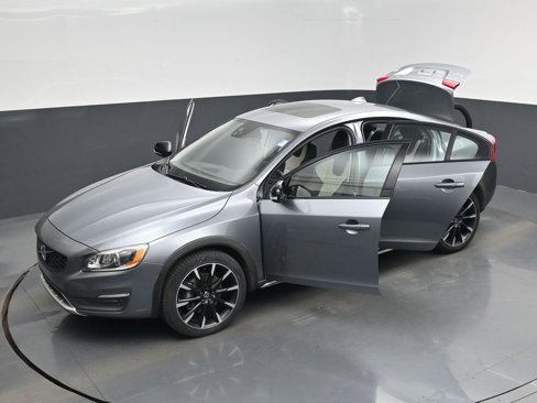 Used 2016 Volvo S60 T5 Cross Country Platinum image 60