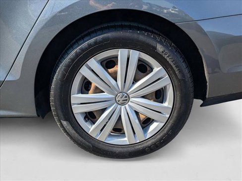 Used 2017 Volkswagen Jetta S image 24