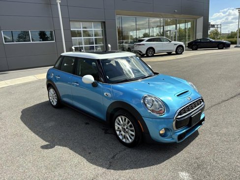 Used 2015 MINI Cooper S image 1