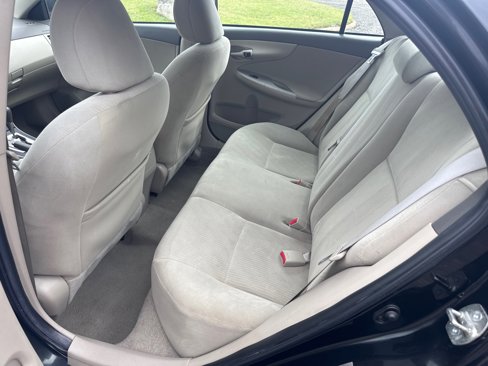 Used 2010 Toyota Corolla LE image 14