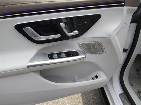 Certified 2023 Mercedes-Benz EQE 350+ 4MATIC Sedan w/ Exclusive Trim Package image 8