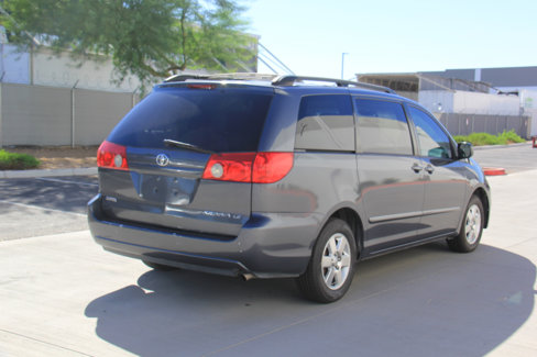 Used 2007 Toyota Sienna LE image 5