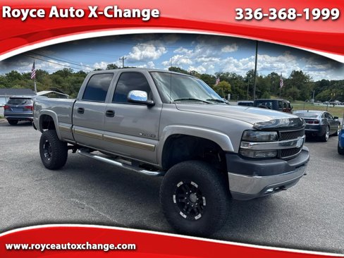 Used 2002 Chevrolet Silverado 2500 LT w/ Off-Road Skid Plate Pkg image 1