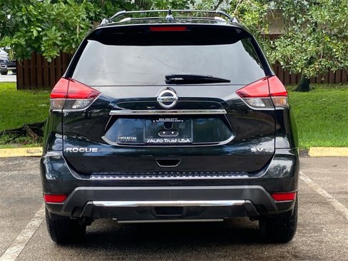 Used 2017 Nissan Rogue SV w/ Midnight Edition Package image 6