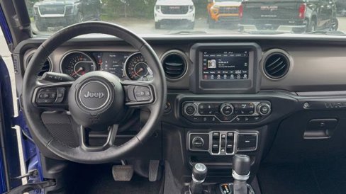 Used 2018 Jeep Wrangler Unlimited Sport S image 12