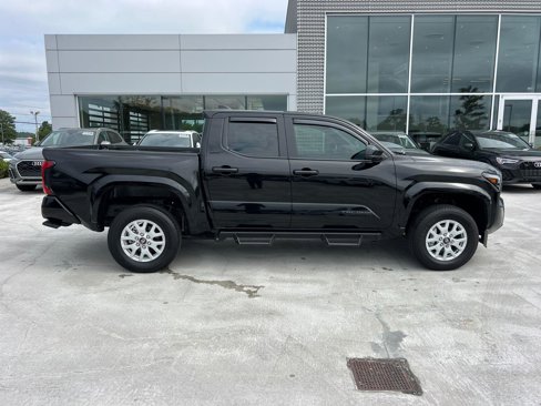 Used 2024 Toyota Tacoma SR5 image 4