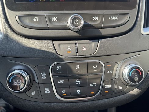 Used 2023 Chevrolet Malibu LT image 13