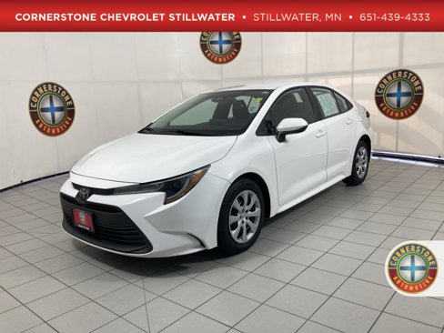 Used 2023 Toyota Corolla LE image 1