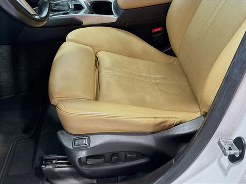Used 2014 Cadillac SRX Premium image 16