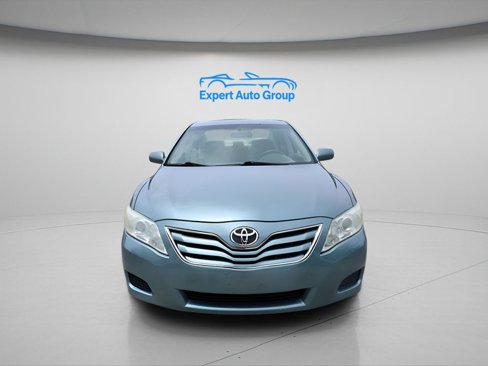 Used 2010 Toyota Camry image 8