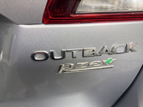 Used 2016 Subaru Outback 2.5i Premium image 32