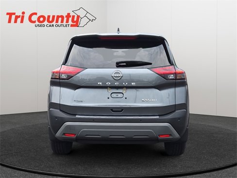 Used 2022 Nissan Rogue SV image 6