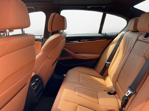 Used 2019 BMW 530i w/ Luxury Package image 13