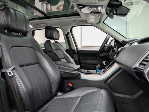 Used 2019 Land Rover Range Rover Sport HSE Dynamic image 31