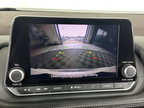 Used 2023 Nissan Rogue SV image 19