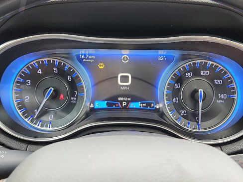 Used 2019 Chrysler 300 Limited image 22