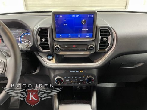 Used 2024 Ford Bronco Sport Outer Banks w/ Tech Package image 16
