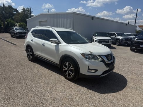Used 2018 Nissan Rogue SL image 3