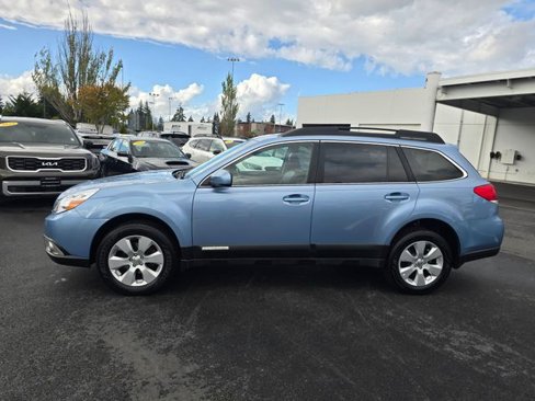 Used 2011 Subaru Outback 2.5i Limited w/ PWR Moonroof Pkg image 2