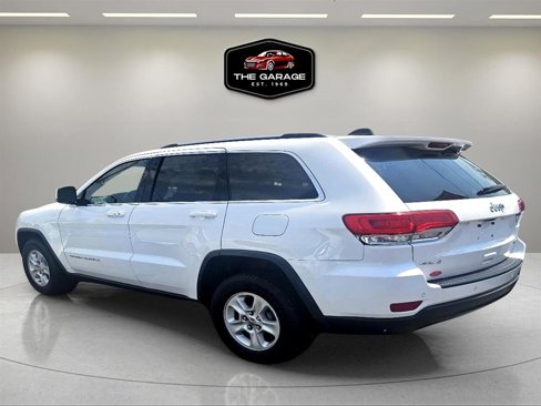 Used 2017 Jeep Grand Cherokee Laredo w/ Quick Order Package 23E image 4