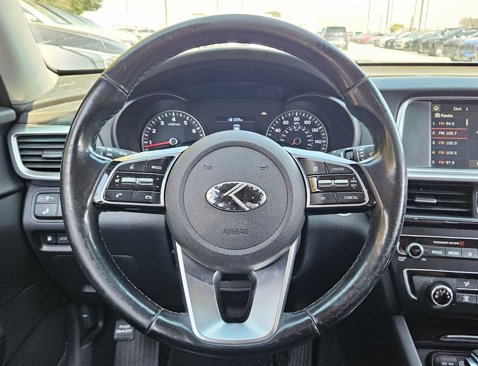 Used 2020 Kia Optima SE image 18