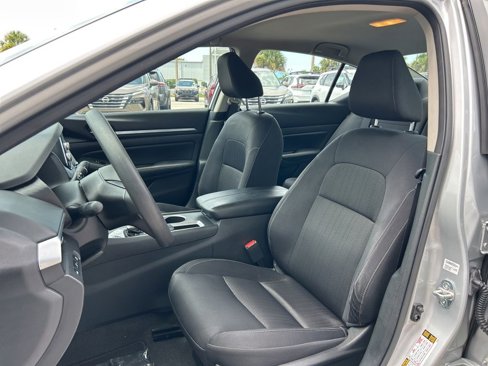 Certified 2022 Nissan Altima 2.5 SV image 14