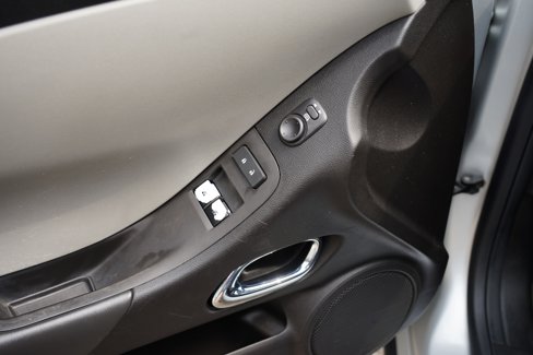 Used 2012 Chevrolet Camaro LS image 19