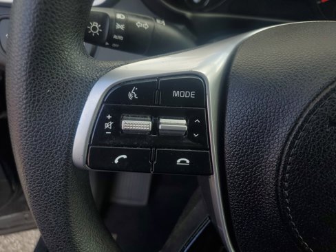 Used 2020 Kia Sorento LX image 26