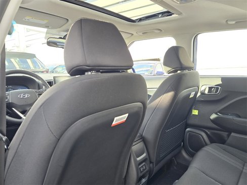 New 2025 Hyundai Venue SEL image 11