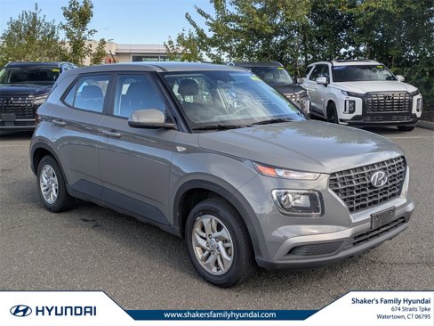 Certified 2023 Hyundai Venue SE image 1