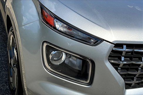 Used 2023 Hyundai Venue SEL w/ Cargo Package image 28