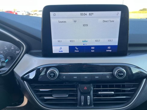 Used 2020 Ford Escape SE image 23