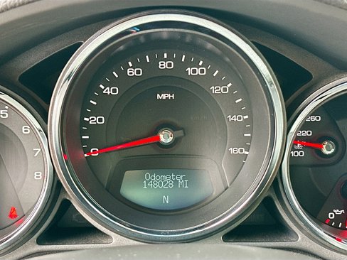 Used 2011 Cadillac CTS Premium image 12