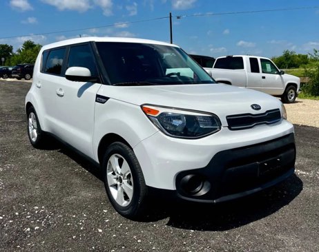 Used 2017 Kia Soul image 1