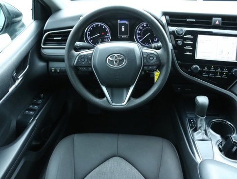 Used 2019 Toyota Camry LE image 15