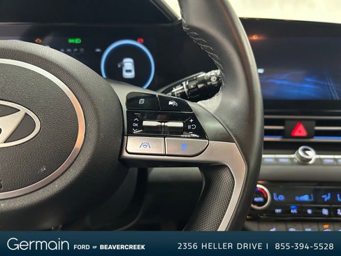 Used 2024 Hyundai Elantra Limited image 23