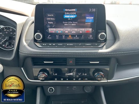 Used 2023 Nissan Rogue SV image 17